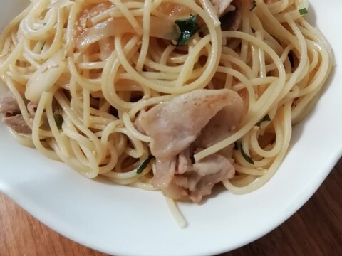 豚肉のごまポンパスタ